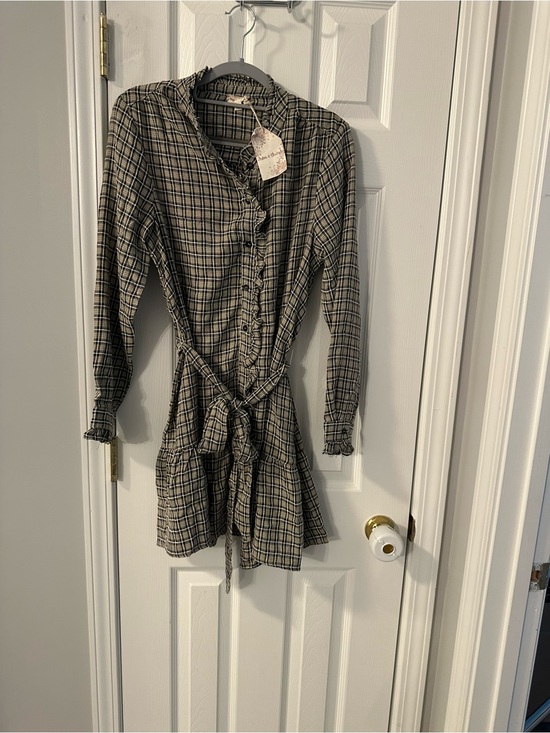 Hem & Thread Dresses & Skirts - NWT Hem & Thread Gray Plaid Long Sleeve Shirt Dress